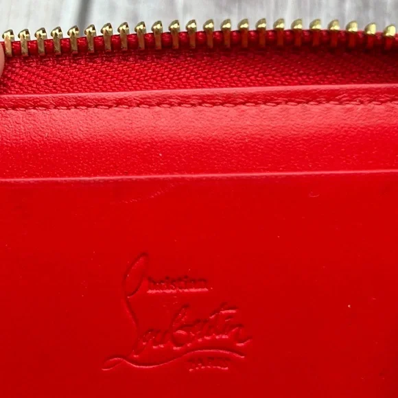 SOLD✨ LOUBOUTIN Gold Studded Logo Zip Compact Wallet Loubinthesky RARE - Picture 13 of 14